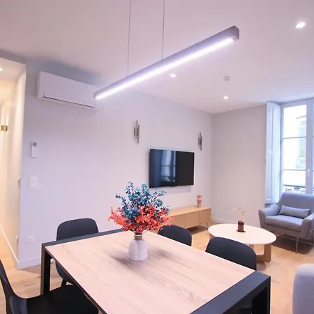 3 De Luxe 6 Personnes, Centre Ville, Clim, Ascenseur *