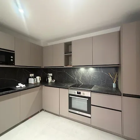 Apartmán 3 De Luxe 6 Personnes, Centre Ville, Clim, Ascenseur