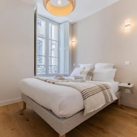 3 De Luxe 6 Personnes, Centre Ville, Clim, Ascenseur * Bordeaux