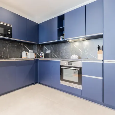 3 De Luxe 6 Personnes, Centre Ville, Clim, Ascenseur