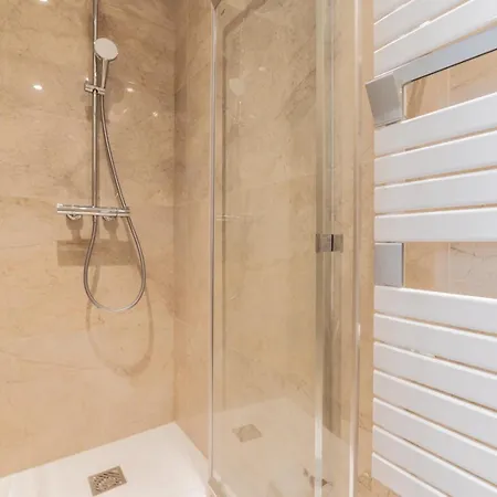 Appartamento 3 De Luxe 6 Personnes, Centre Ville, Clim, Ascenseur
