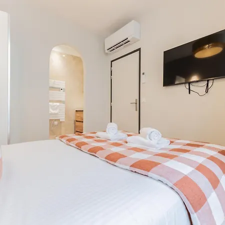 3 De Luxe 6 Personnes, Centre Ville, Clim, Ascenseur Appartamento