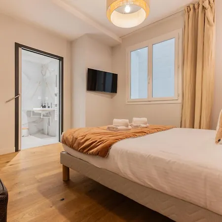 3 De Luxe 6 Personnes, Centre Ville, Clim, Ascenseur Appartamento *