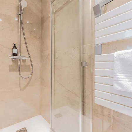 3 De Luxe 6 Personnes, Centre Ville, Clim, Ascenseur Appartamento Bordeaux